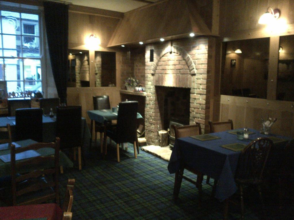 Crown Hotel Langholm Eksteriør bilde