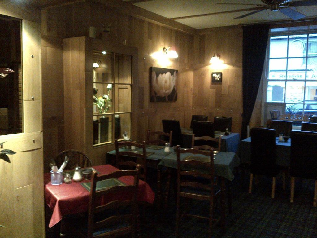 Crown Hotel Langholm Eksteriør bilde
